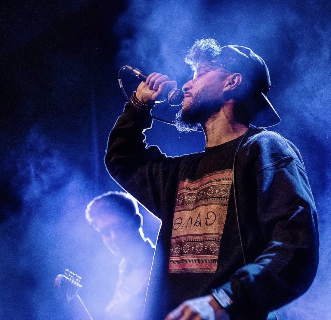 Kayem wearing Mubdian